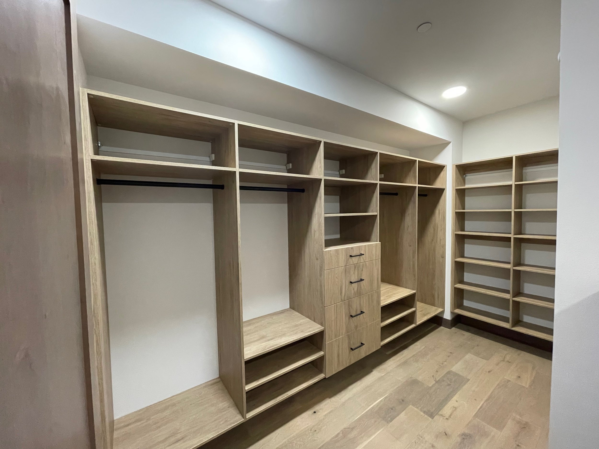 Master Closet in Tumble Creek — Closet Maestro project CM-053