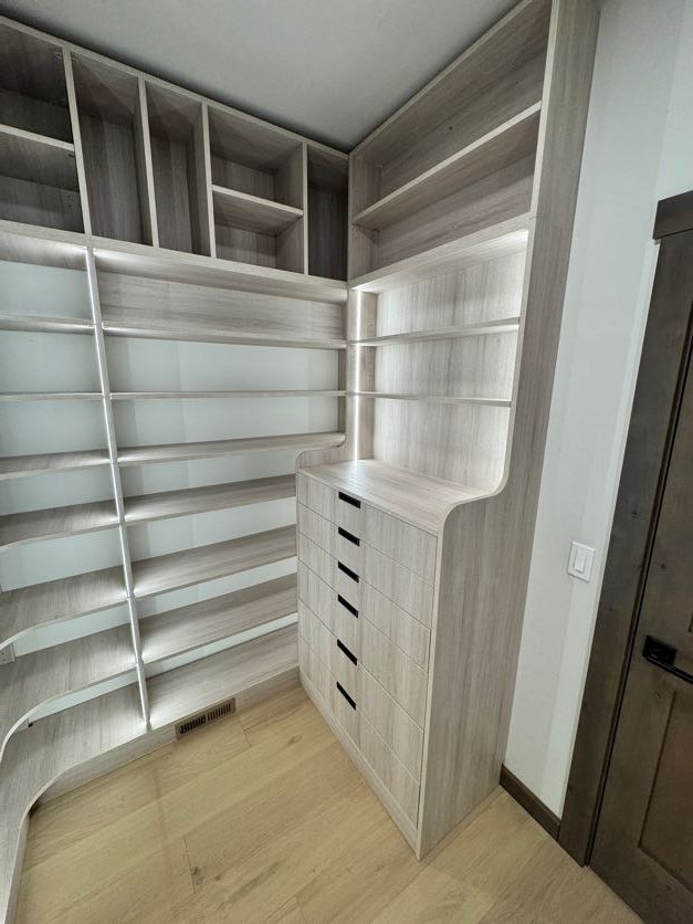Master Closet in Cle Elum — Closet Maestro project CM-167