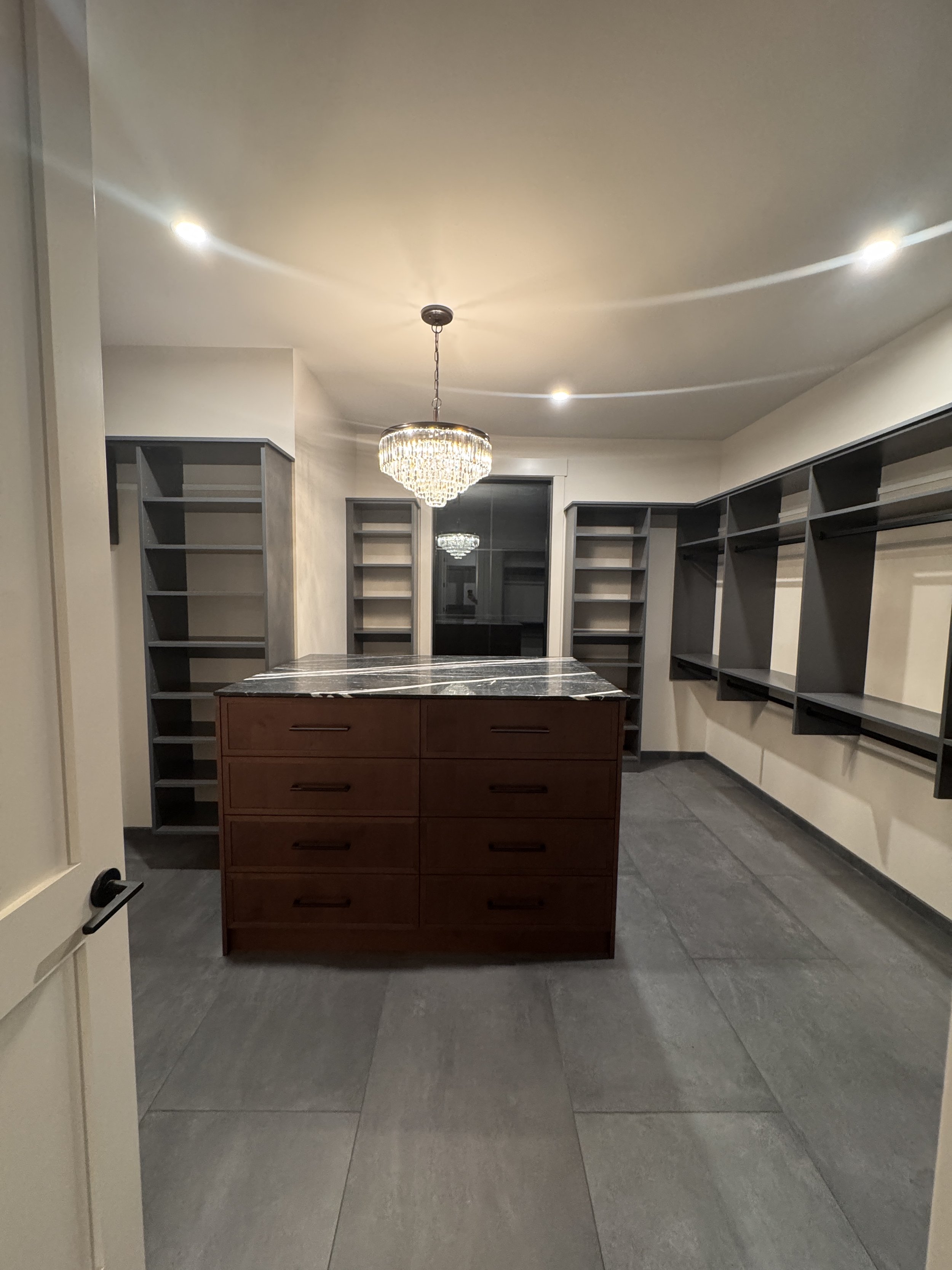 Master Closet in Yakima — Closet Maestro project CM-124