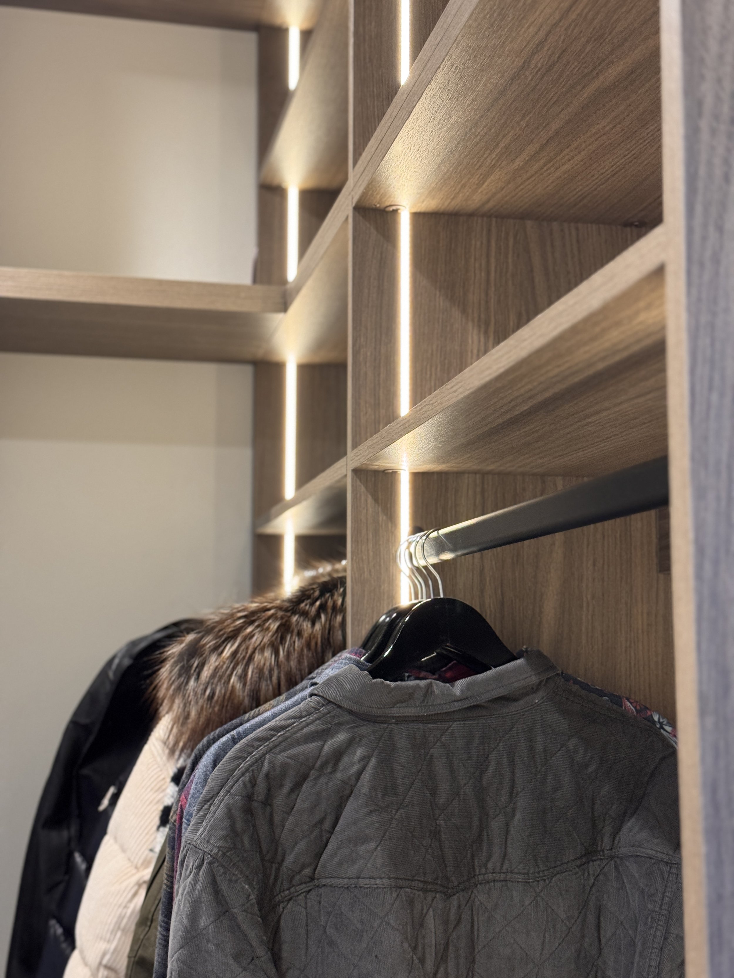 Master Closet in Tumble Creek — Closet Maestro project CM-151