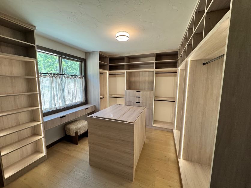 Master Closet in Cle Elum — Closet Maestro project CM-107