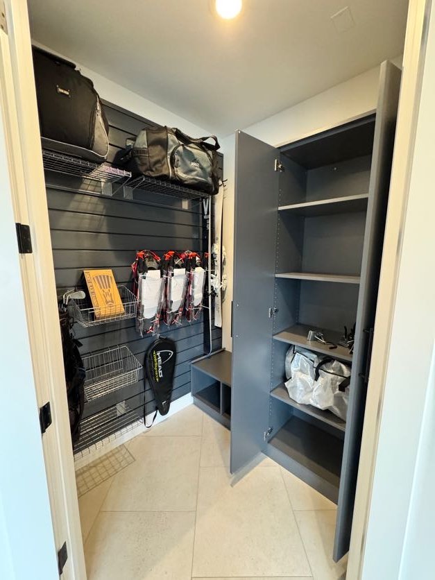 Entryway in Cle Elum — CM-095