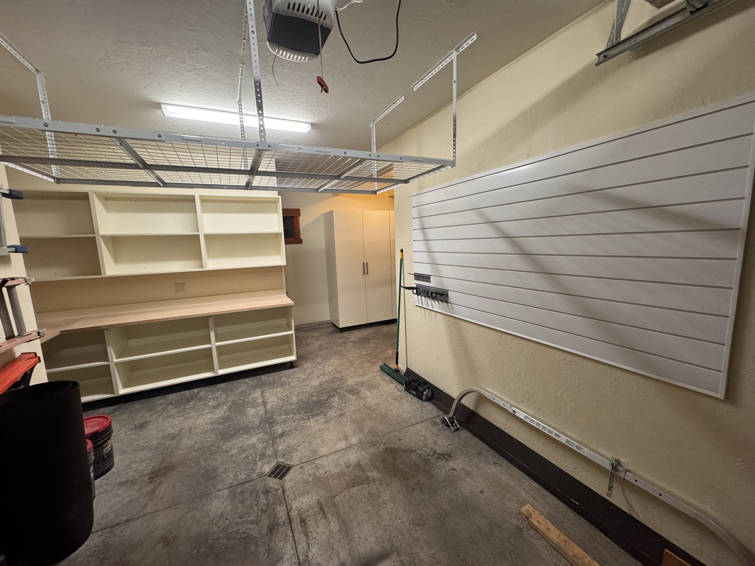 Garage in Suncadia — CM-009