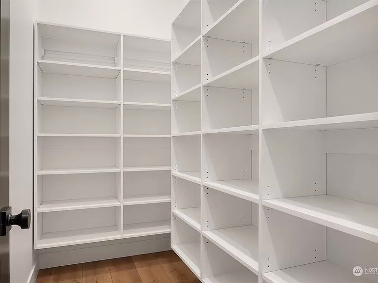 Pantry in Issaquah — CM-070