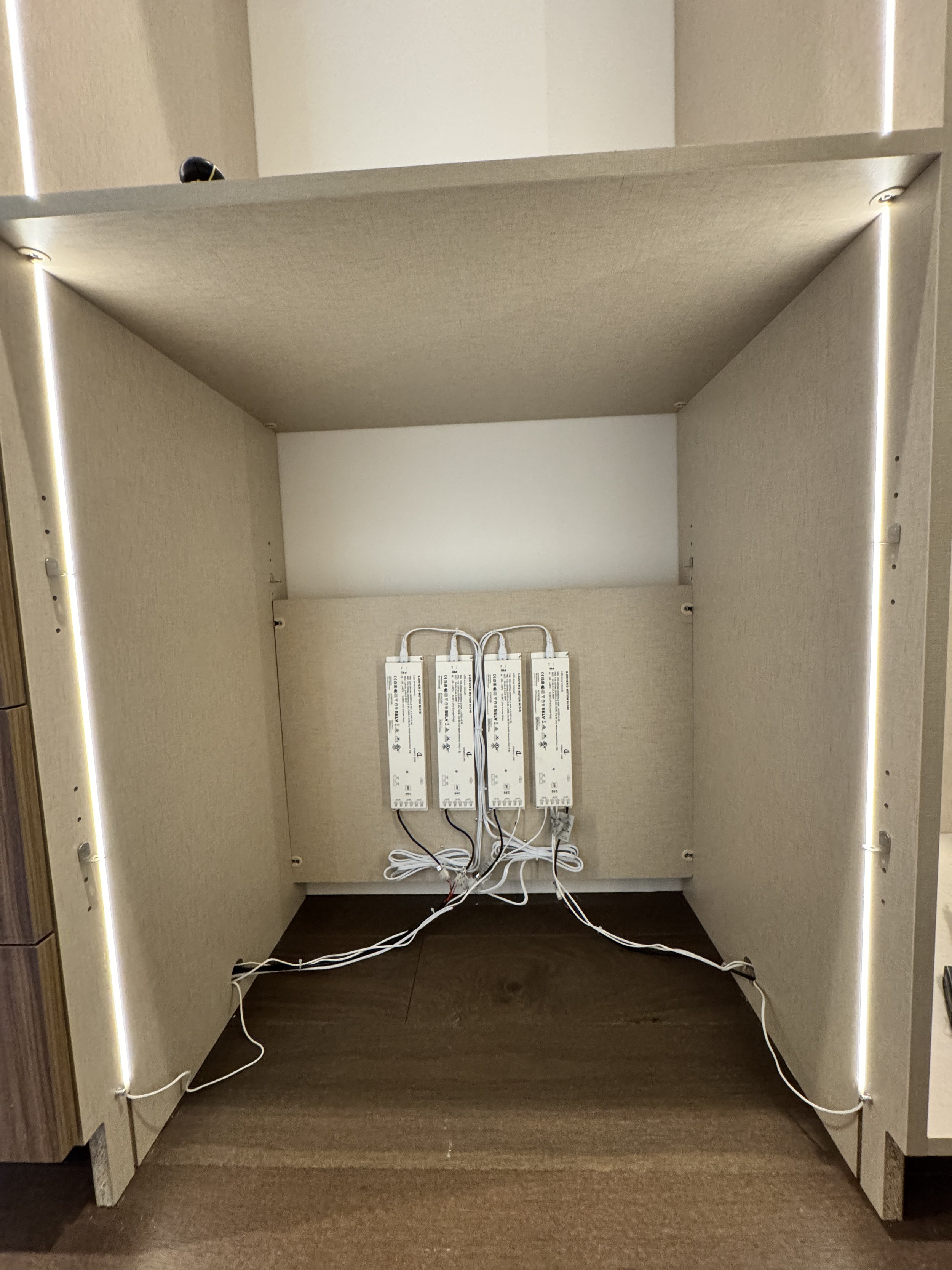 Master Closet in Cle Elum — Closet Maestro project CM-100